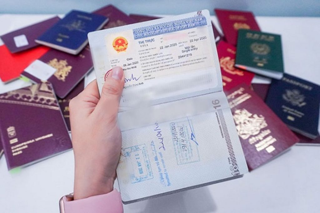 Gia hạn visa Việt Nam là gì?
