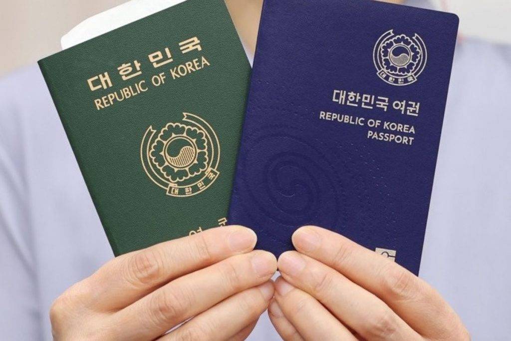 Có khó khăn gì khi tự gia hạn visa Việt Nam không?